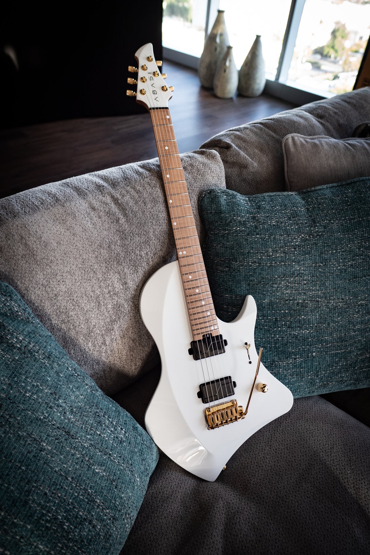 LARADA 6 // Master Series // Tundra