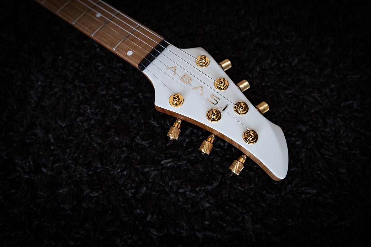 LARADA 6 // Master Series // Tundra