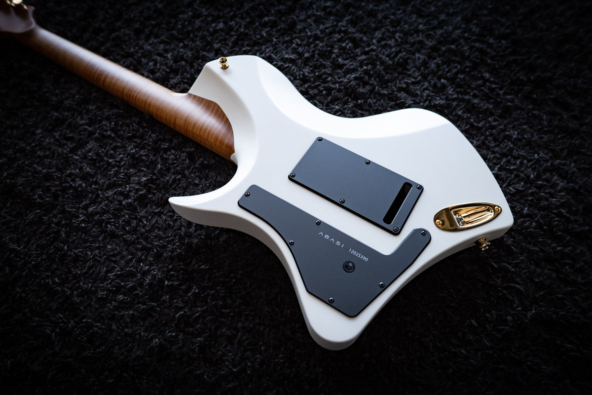 LARADA 6 // Master Series // Tundra