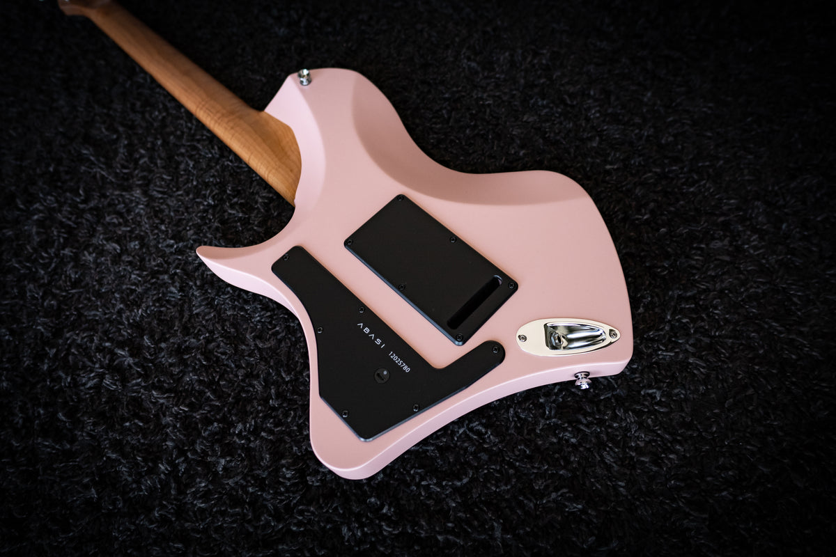 LARADA 6 // Master Series // Shell Pink