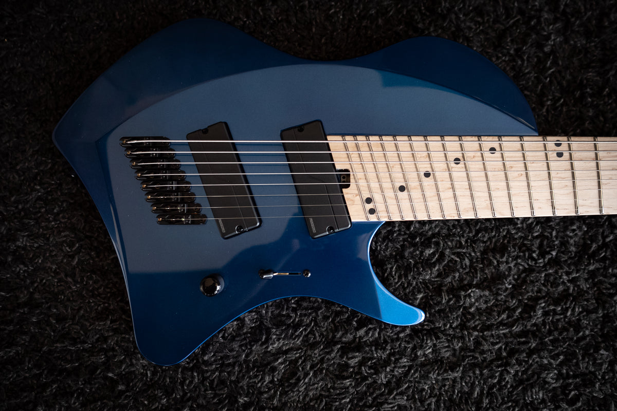 LARADA 8 // Master Series // Ultramarine