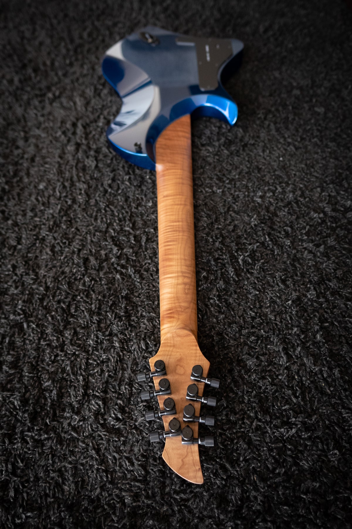 LARADA 8 // Master Series // Ultramarine