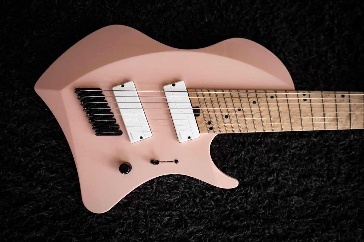 LARADA 8 // Master Series // Shell Pink [2022]