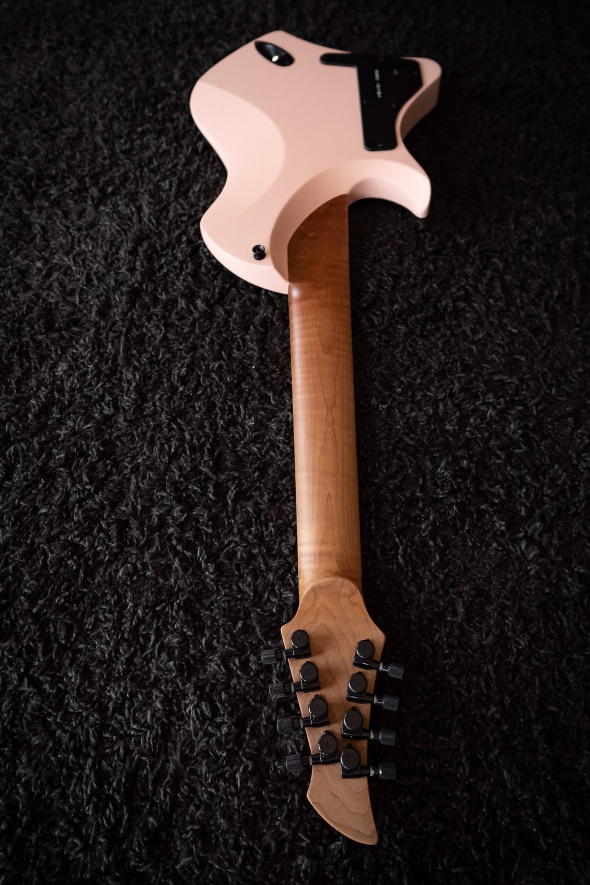 LARADA 8 // Master Series // Shell Pink [2022]