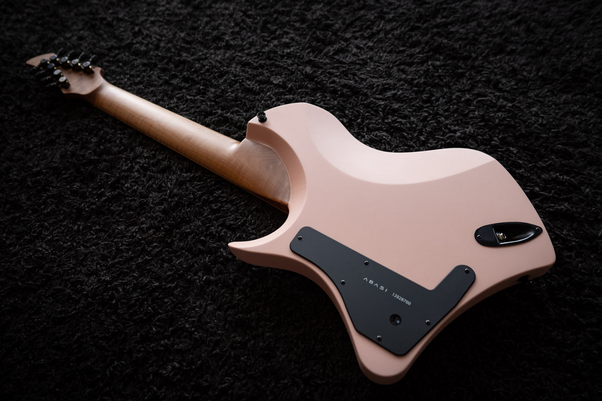 LARADA 8 // Master Series // Shell Pink [2022]