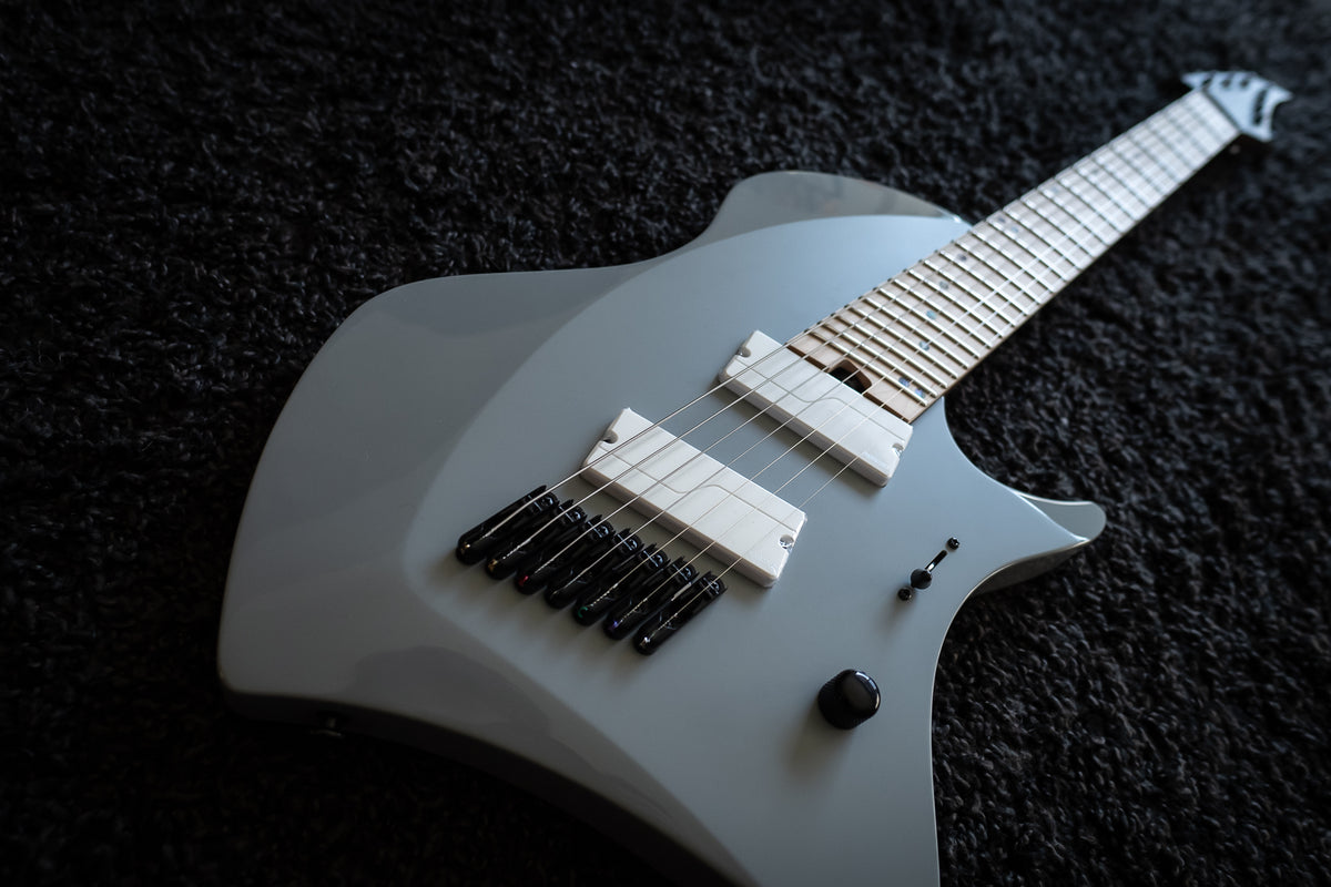 J Larada 7 // Chalk // Maple FB