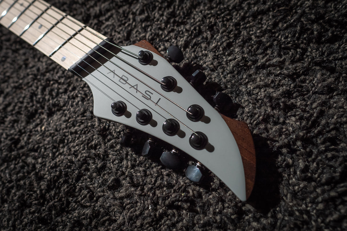 J Larada 7 // Chalk // Maple FB