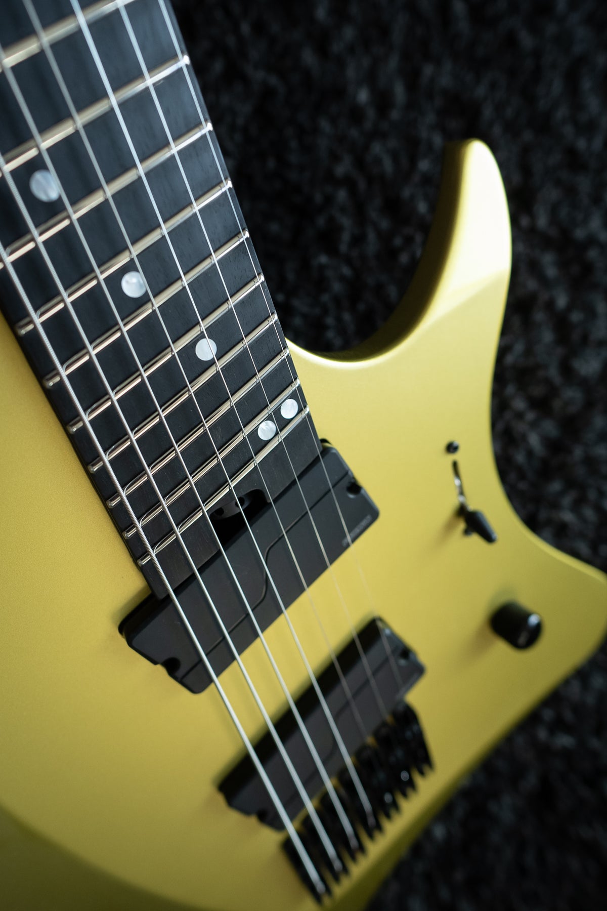 J Larada 7 // Chartreuse