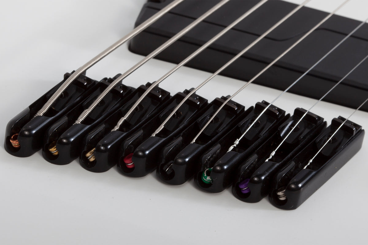 LARADA 8 // Legion // Osteon White