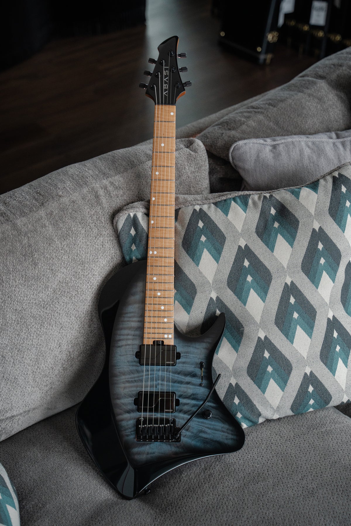 LARADA 6 // Master Series // Seaburst