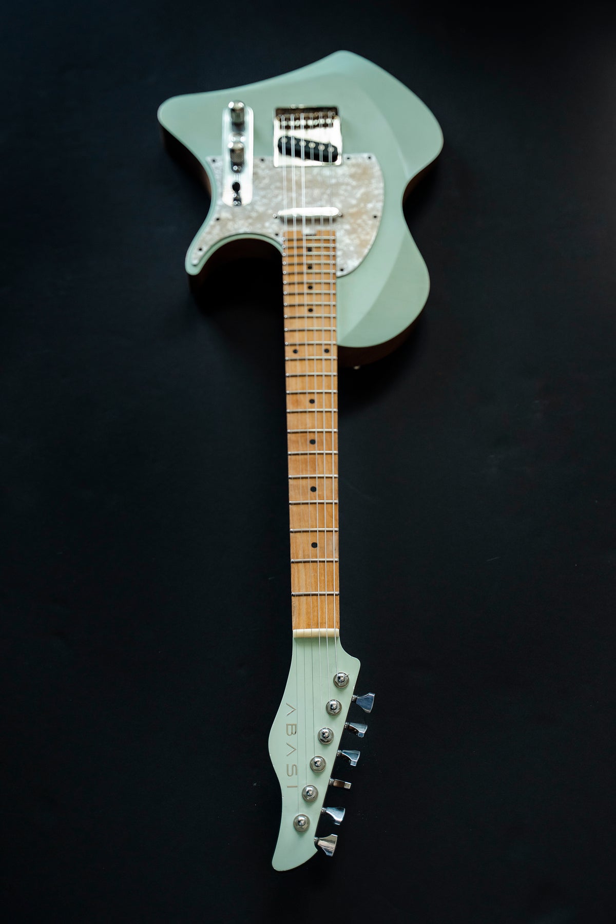 LARADA SPACE T // Sonic Blue [Relic, Roasted Maple FB]