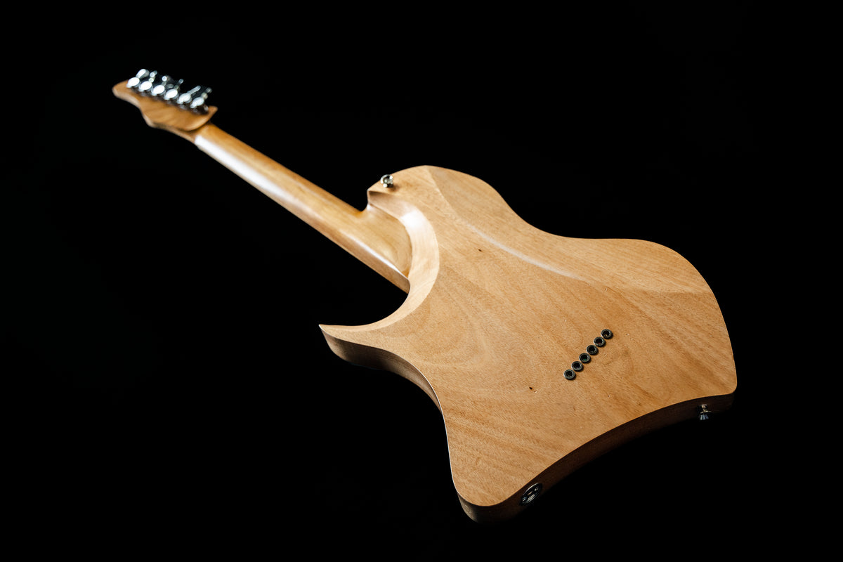 LARADA SPACE T // Black Raven [Relic]