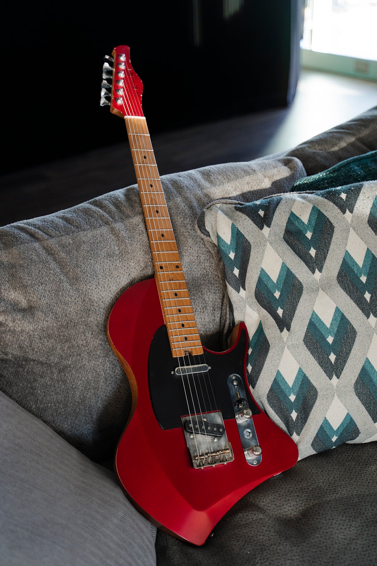 LARADA SPACE T // Sapphire Red [Relic]