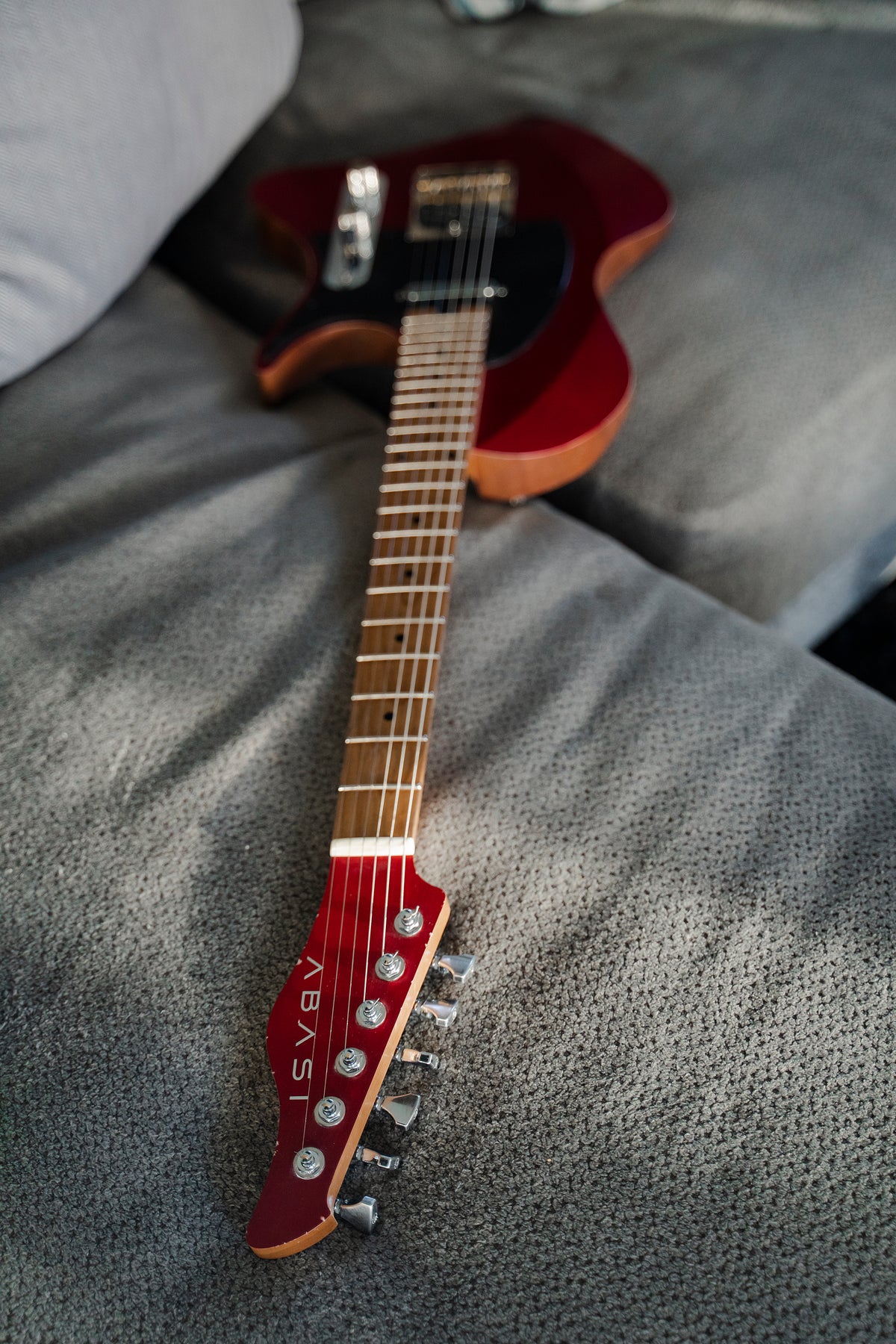 LARADA SPACE T // Sapphire Red [Relic]