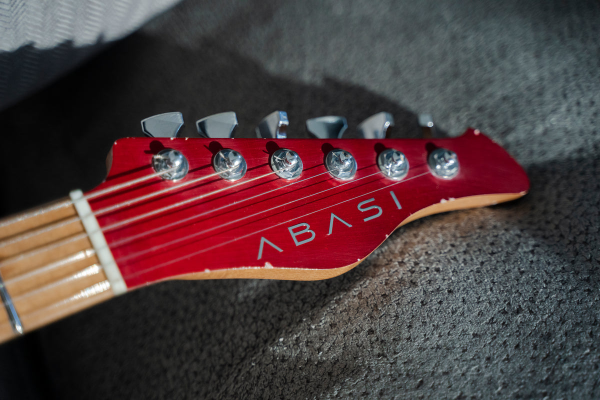 LARADA SPACE T // Sapphire Red [Relic]