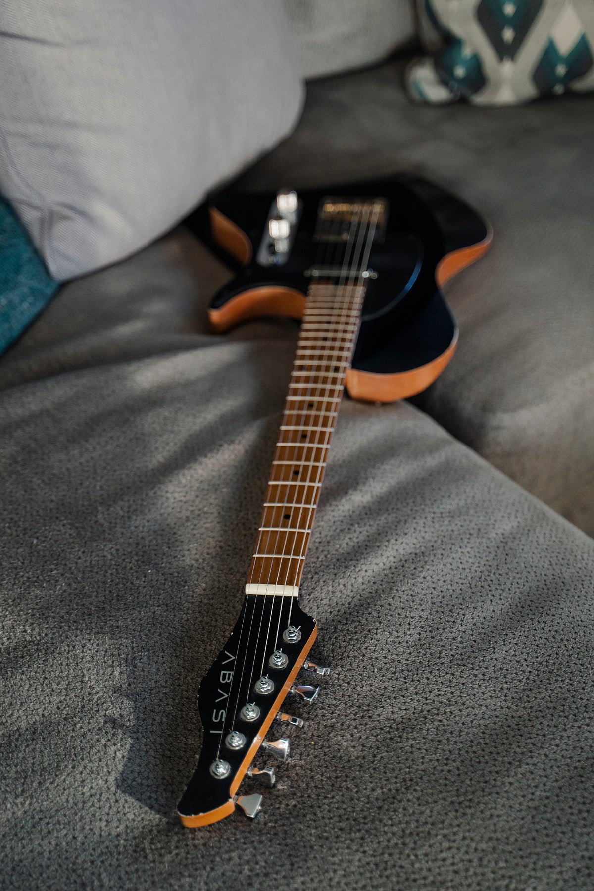 LARADA SPACE T // Black Raven [Relic]