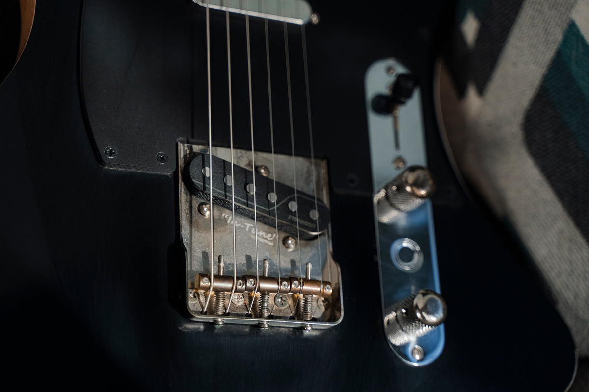 LARADA SPACE T // Black Raven [Relic]