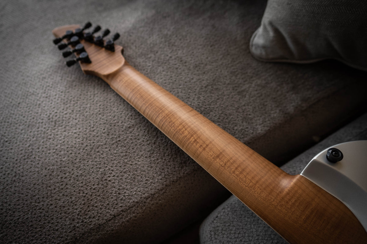 LARADA 8 // Master Series // Palladium