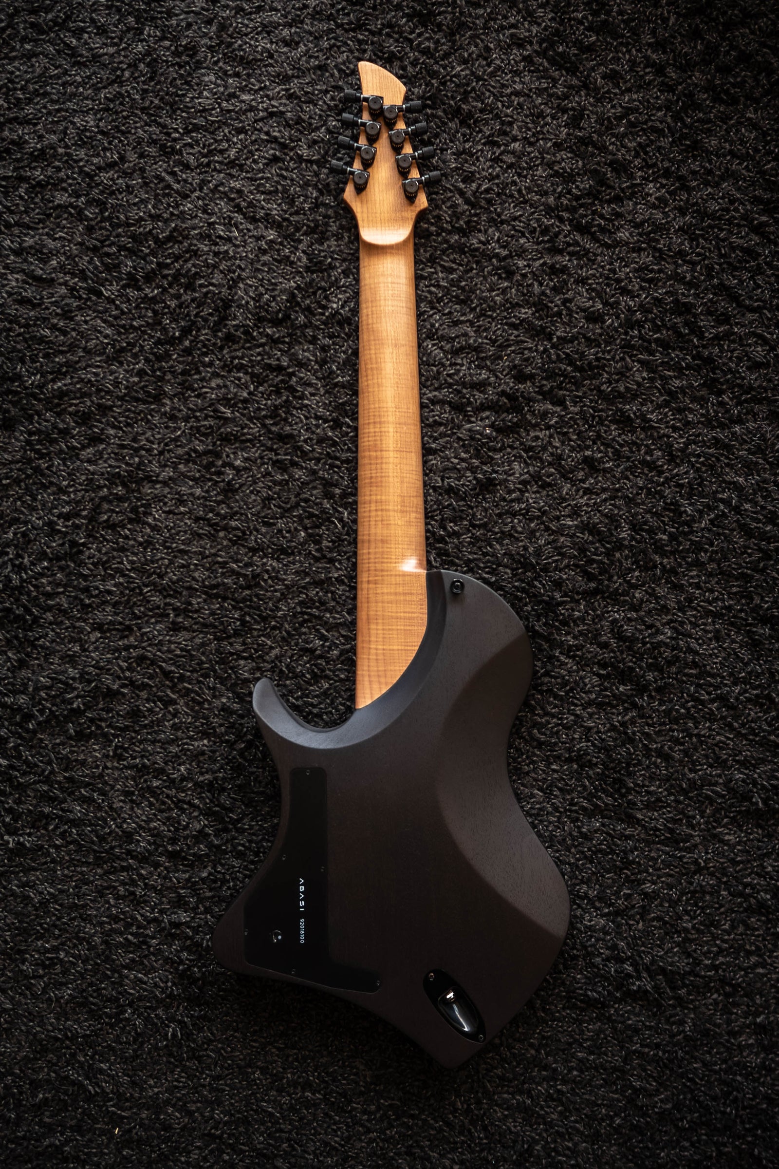 LARADA 8 // Master Series // Sombria (Mahogany)