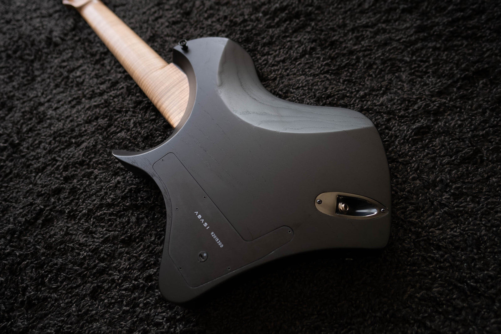 LARADA 8 // Master Series // Sombria (Swamp Ash)