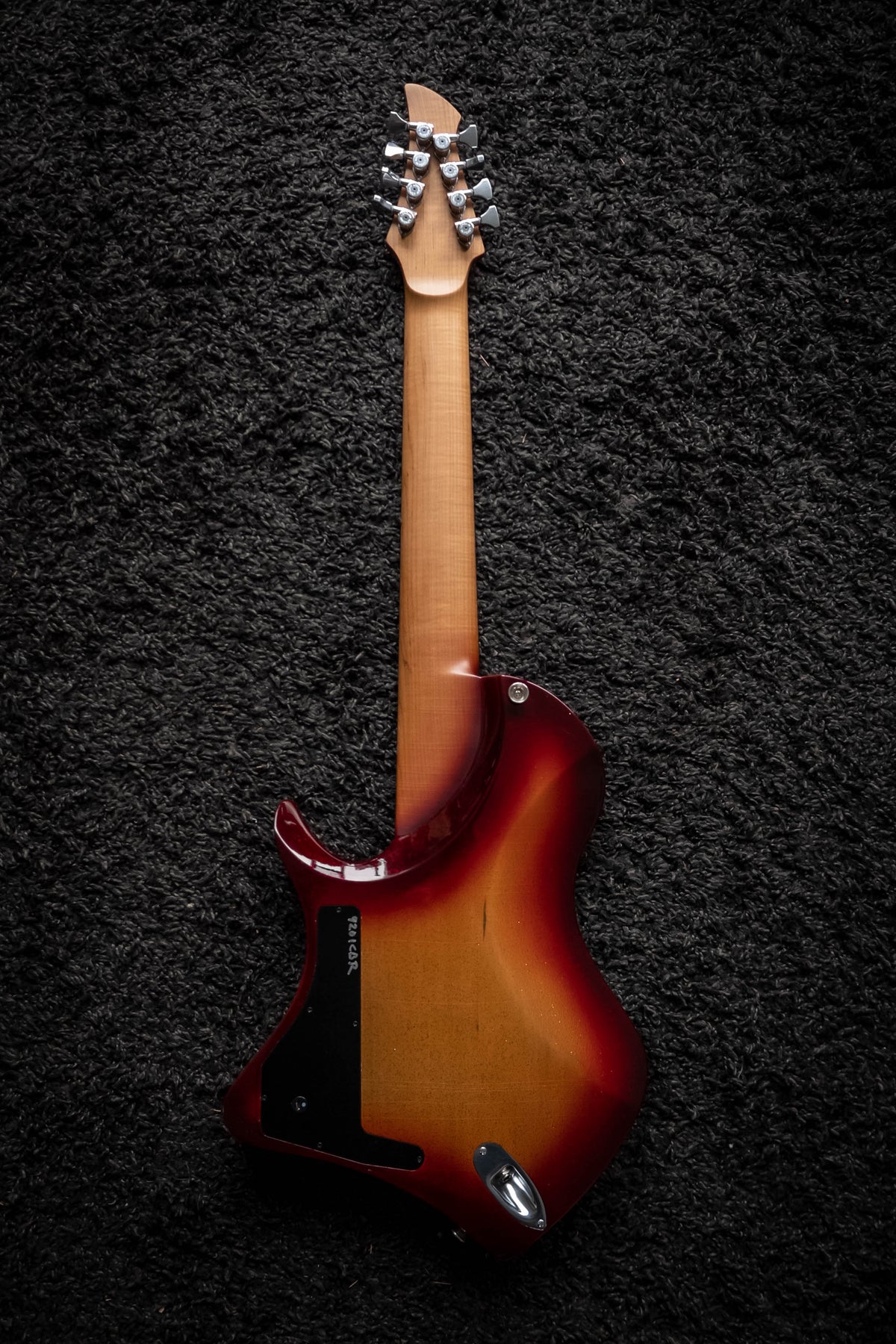 LARADA 8 // Master Series // Solar Storm (Relic)