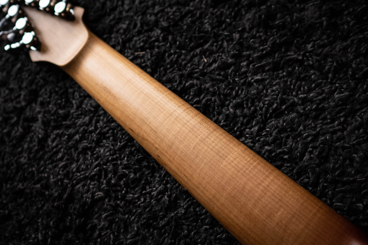 LARADA 8 // Master Series // Solar Storm (Relic)