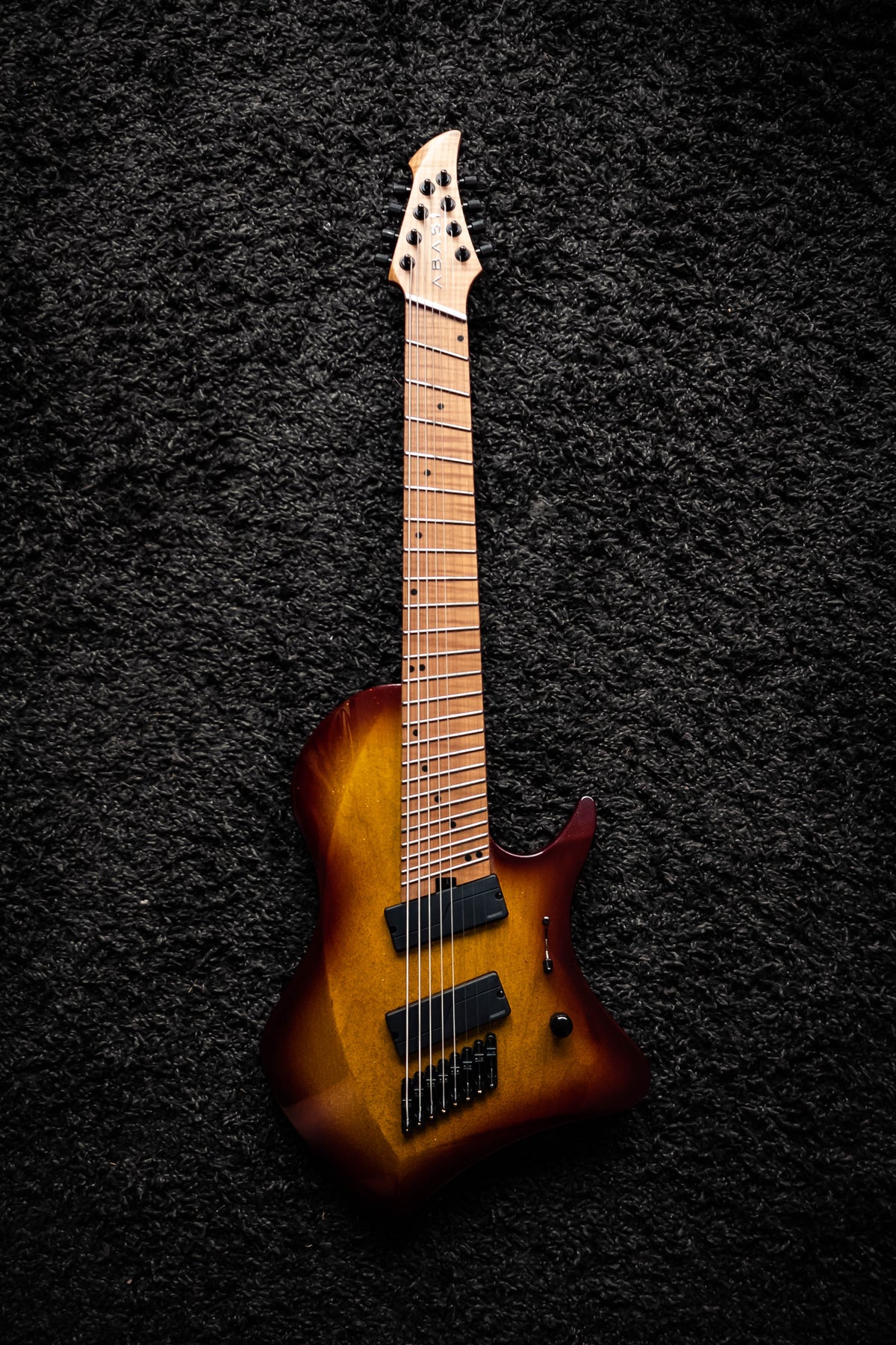 LARADA 8 // Master Series // Autumburst Goldleaf