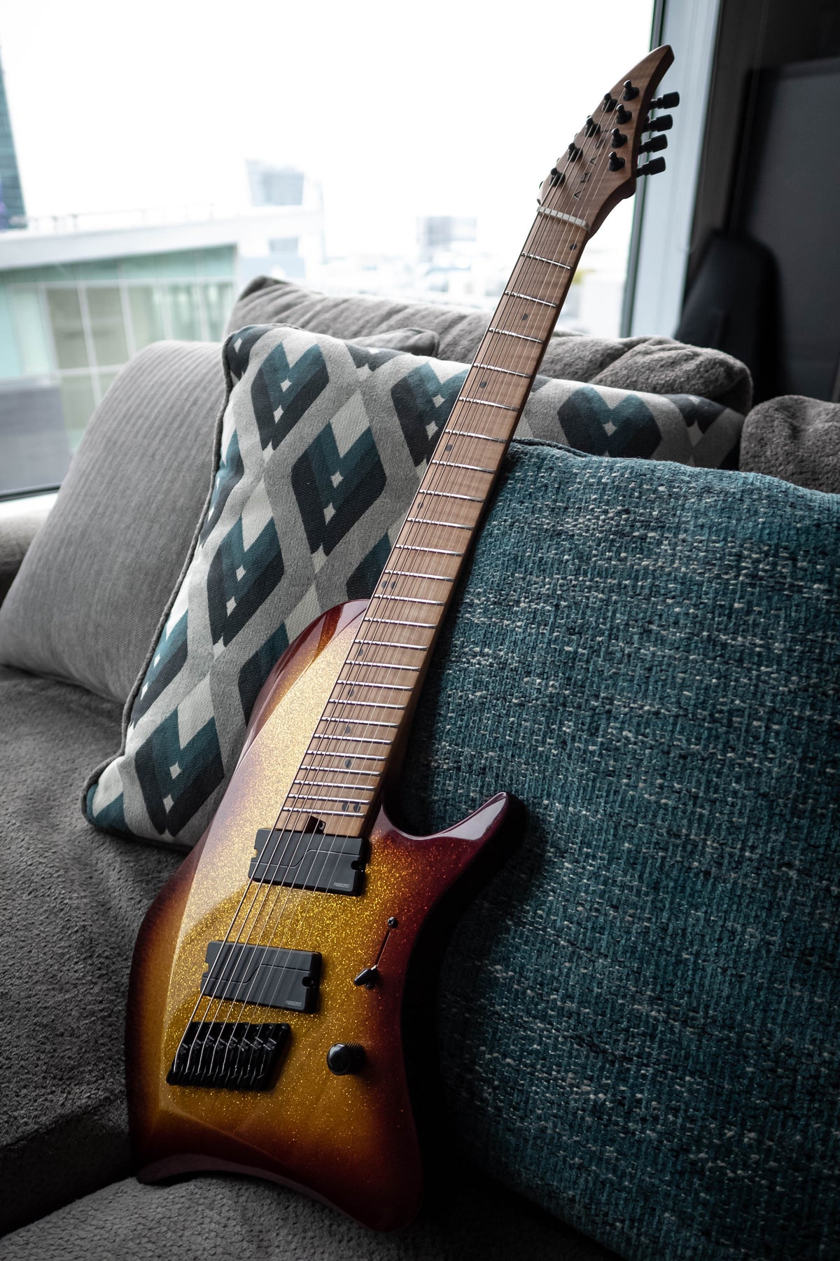 LARADA 8 // Master Series // Autumburst Goldleaf