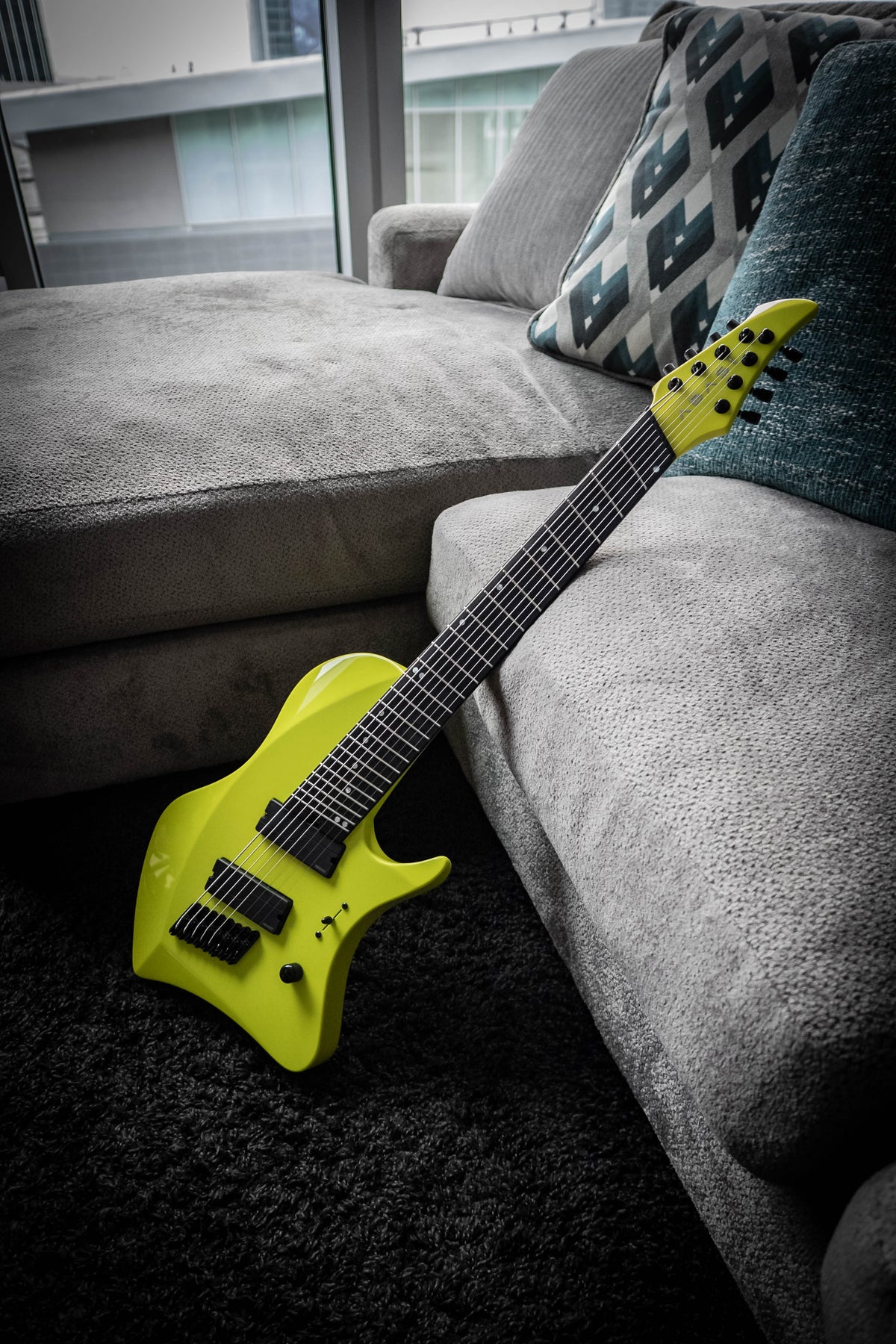 LARADA 8 // Master Series // Acid Green (Richlite FB)