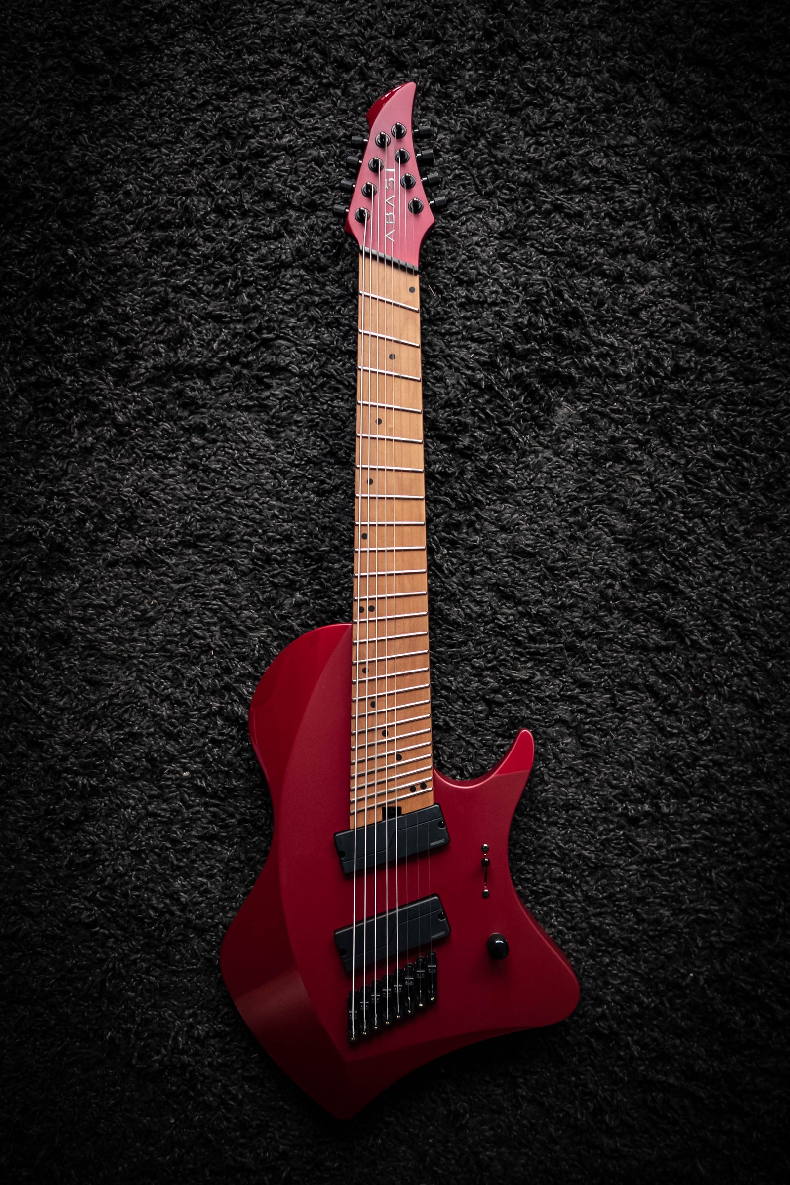 LARADA 8 // Master Series // Sapphire Red
