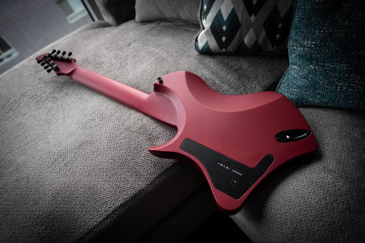 LARADA 8 // Master Series // Sapphire Red