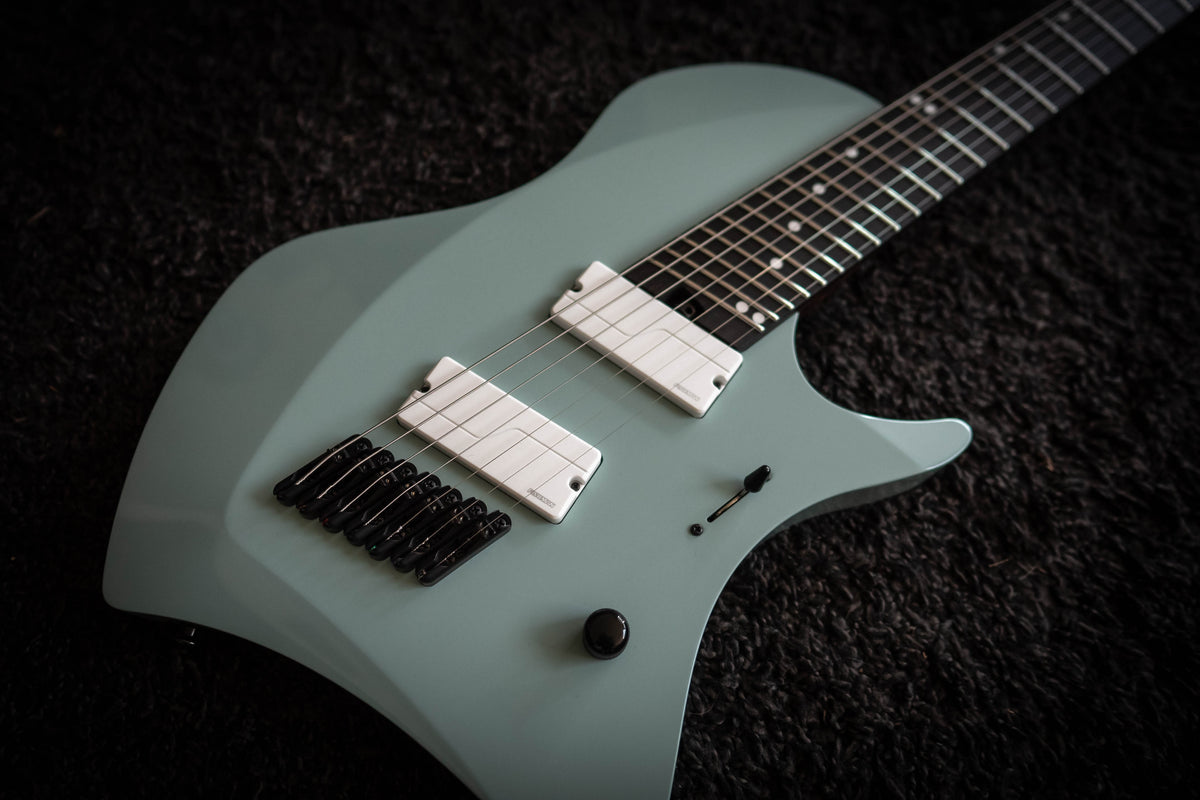 J Larada 7 // Sage [White Pickups]