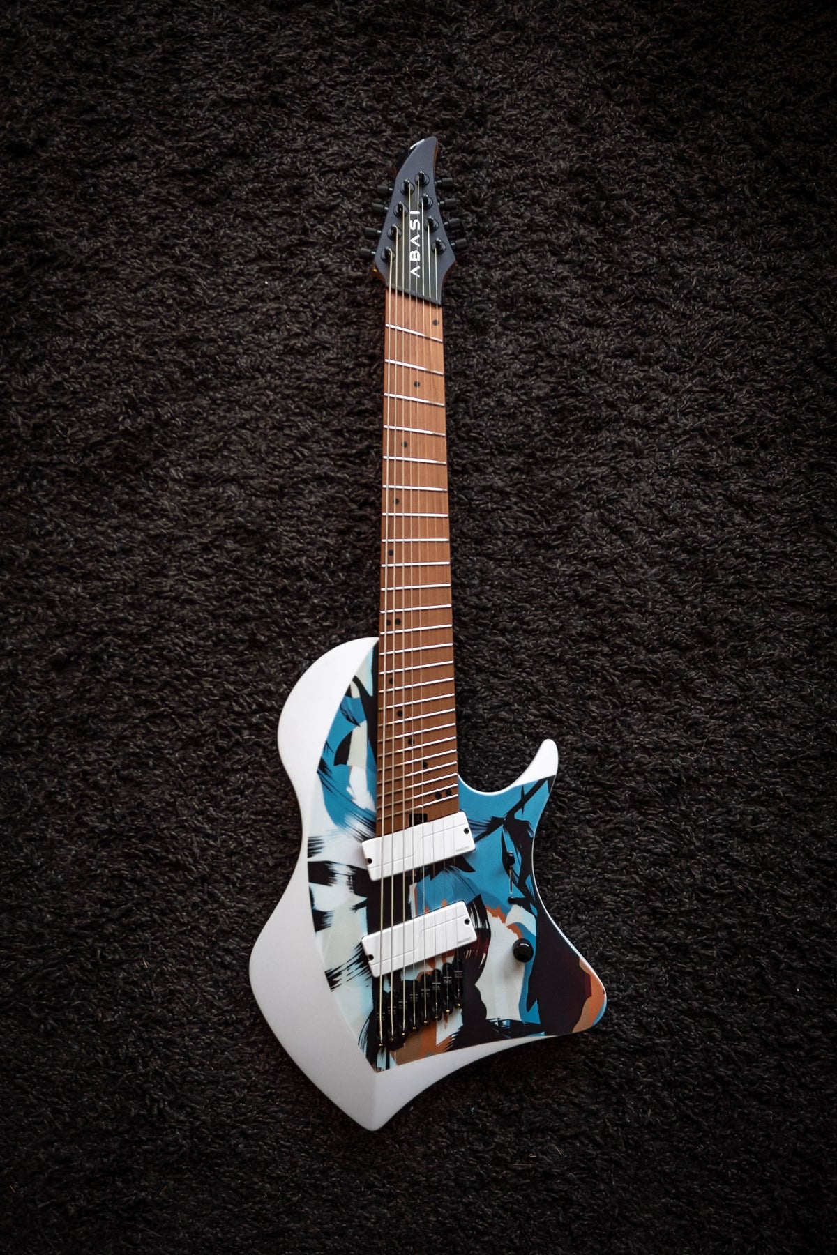 LARADA 8 // Master Series // Malibu Frost (Roasted Maple)