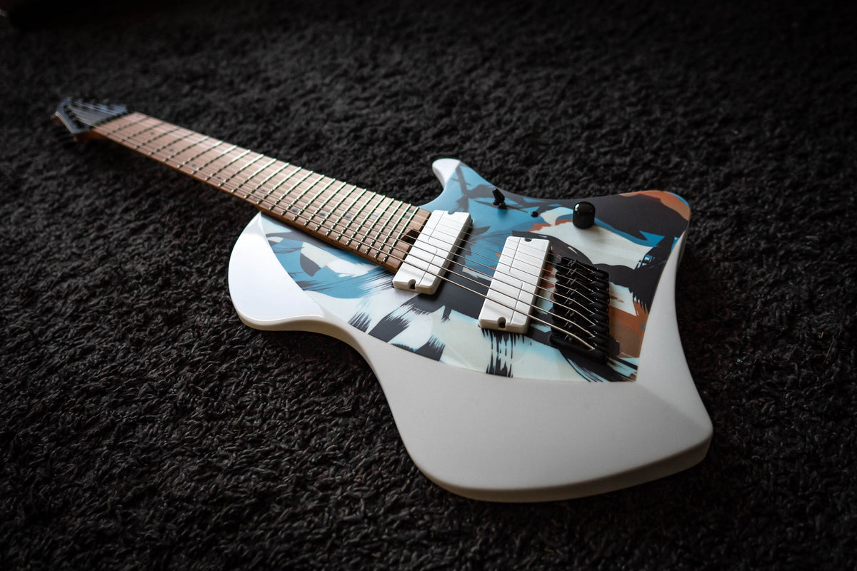 LARADA 8 // Master Series // Malibu Frost (Roasted Maple)