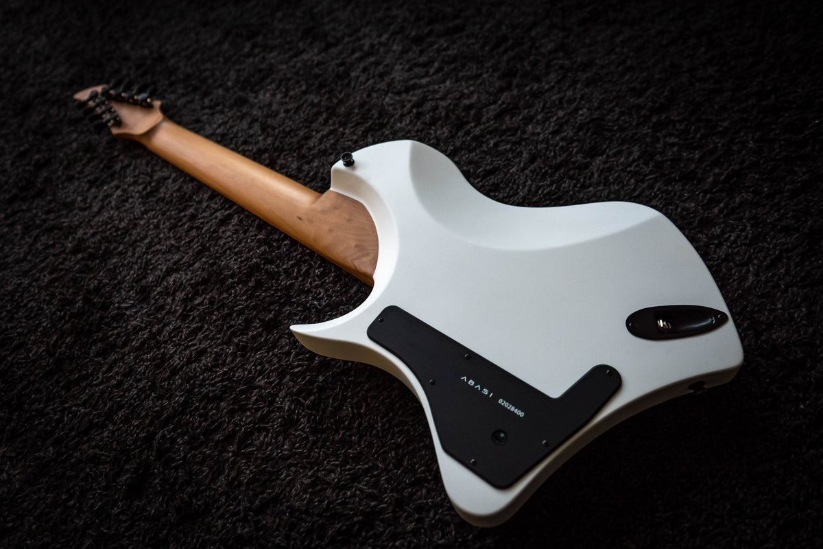 LARADA 8 // Master Series // Malibu Frost (Roasted Maple)