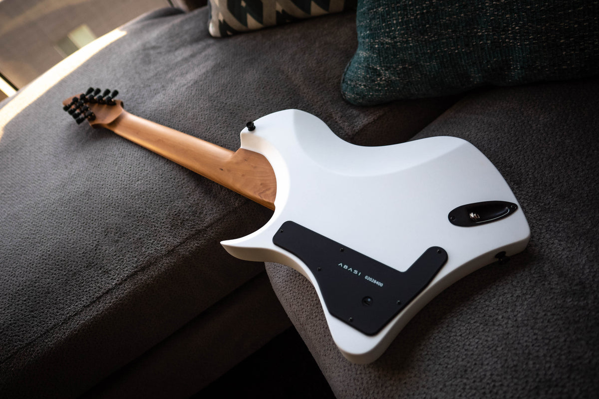 LARADA 8 // Master Series // Malibu Frost (Roasted Maple)