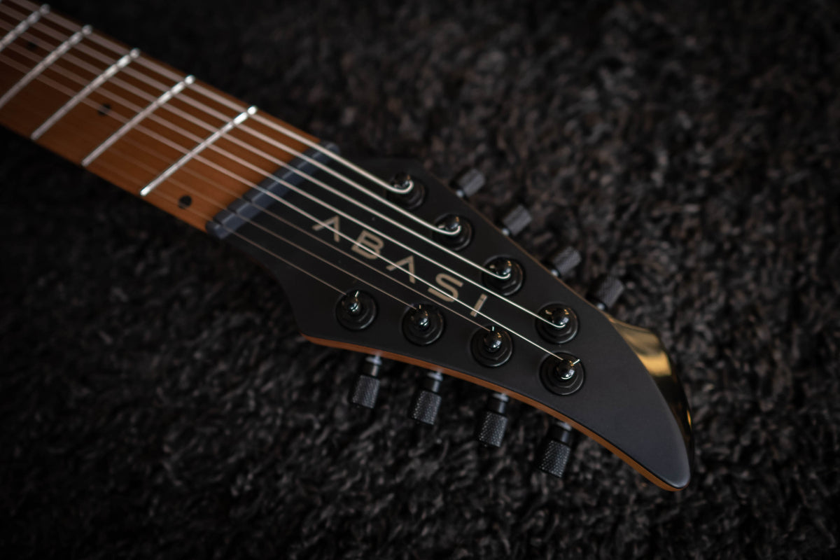 LARADA 8 // Master Series // Night Garden (Roasted Maple)