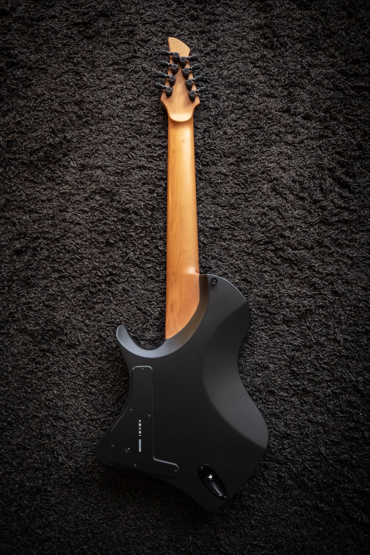 LARADA 8 // Master Series // Night Garden (Roasted Maple)