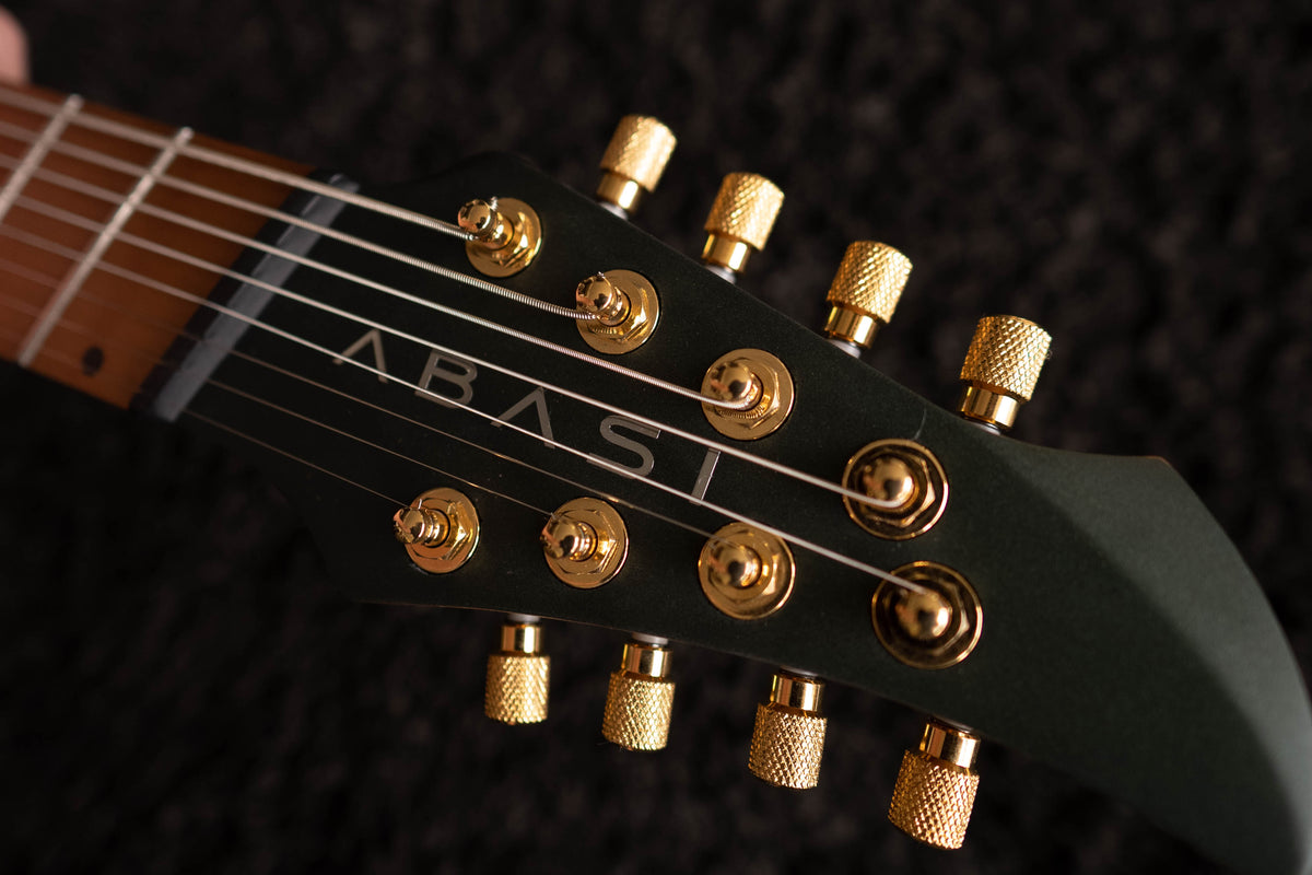 LARADA 8 // Master Series // Bell Garden Green (Roasted Maple)