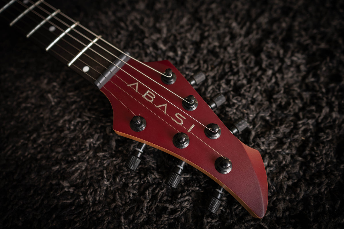 LARADA 6 Spartan // Imola Red