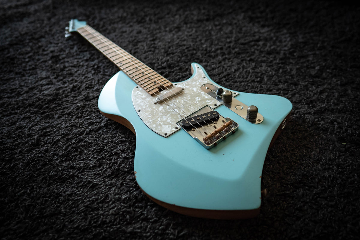 LARADA SPACE T // Miami Blue [Relic]