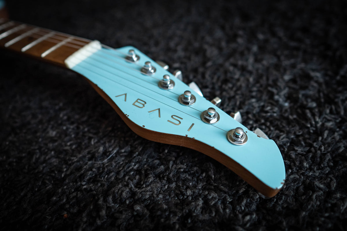 LARADA SPACE T // Miami Blue [Relic]