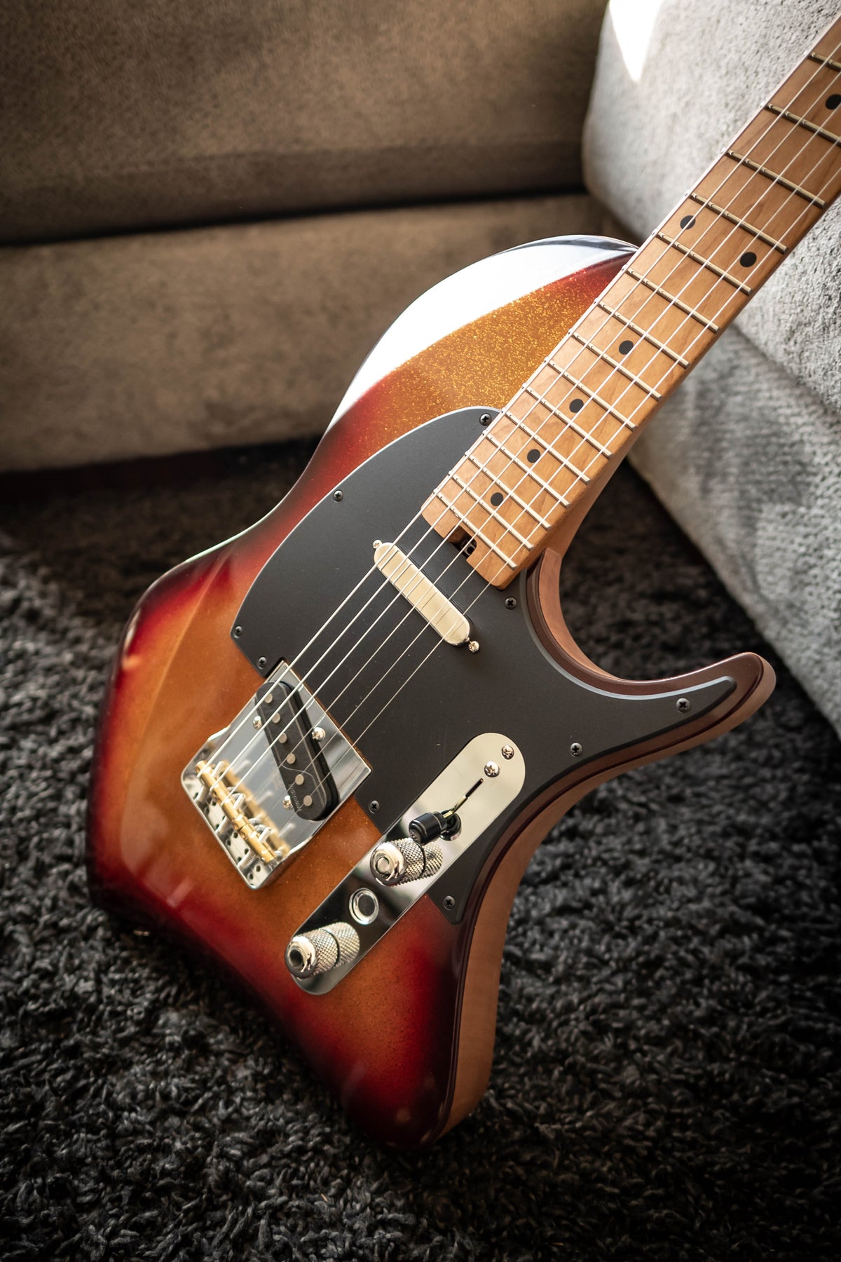 LARADA SPACE T // Autumnburst Goldleaf