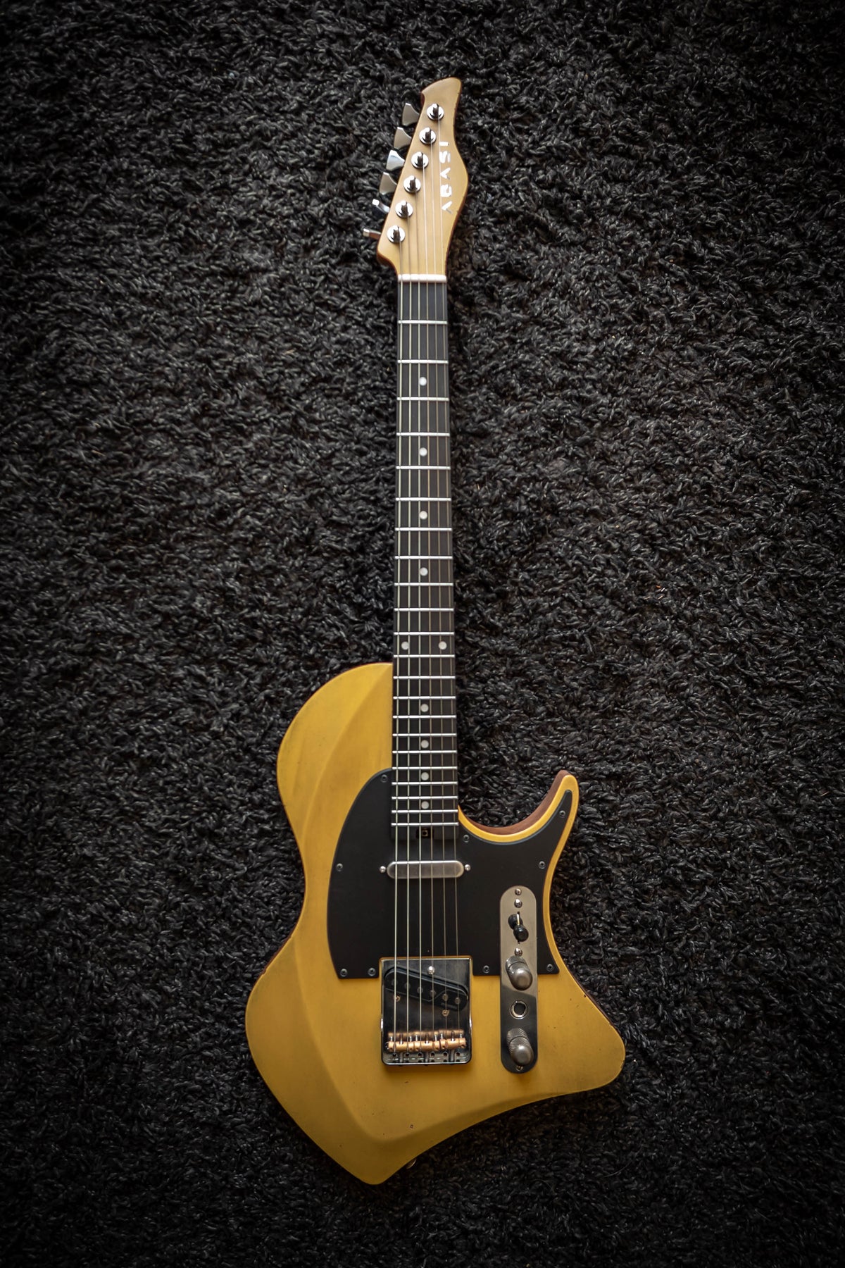 LARADA SPACE T // Tradition [Relic]