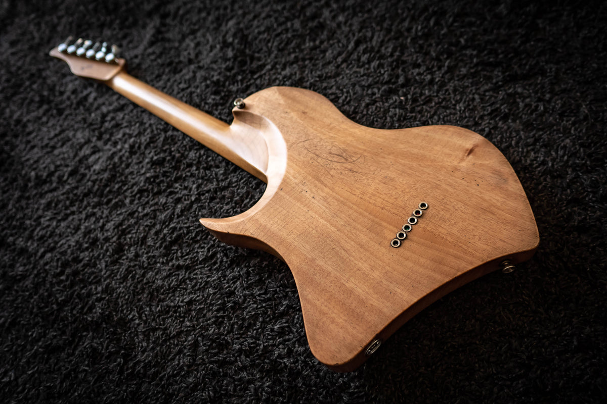 LARADA SPACE T // Tradition [Relic]