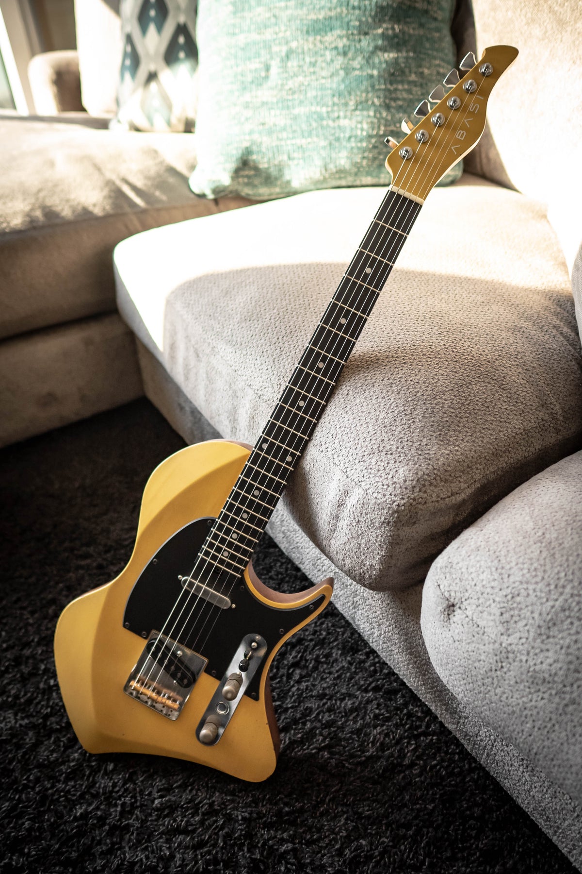 LARADA SPACE T // Tradition [Relic]