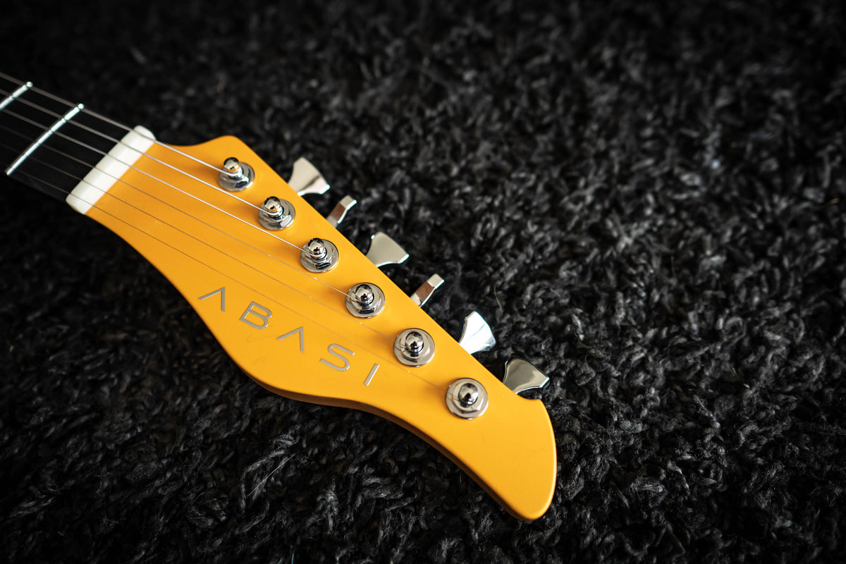 LARADA SPACE T // Cheddar