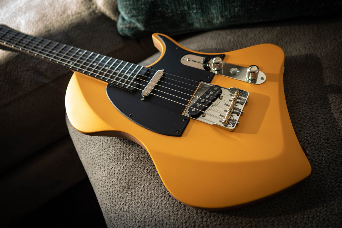 LARADA SPACE T // Cheddar