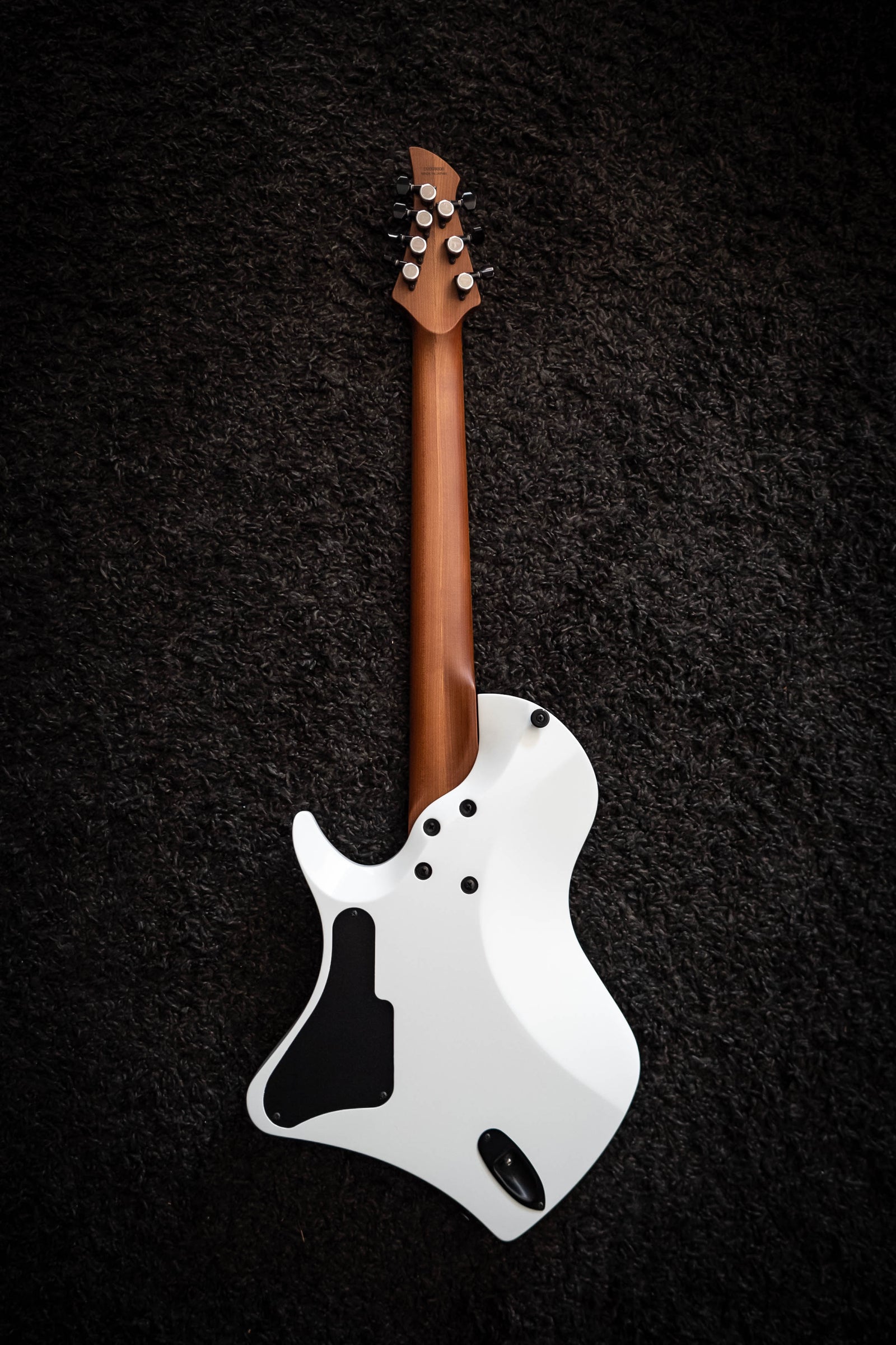 J Larada 7 // Arctic White [Roasted Maple Neck + FB]