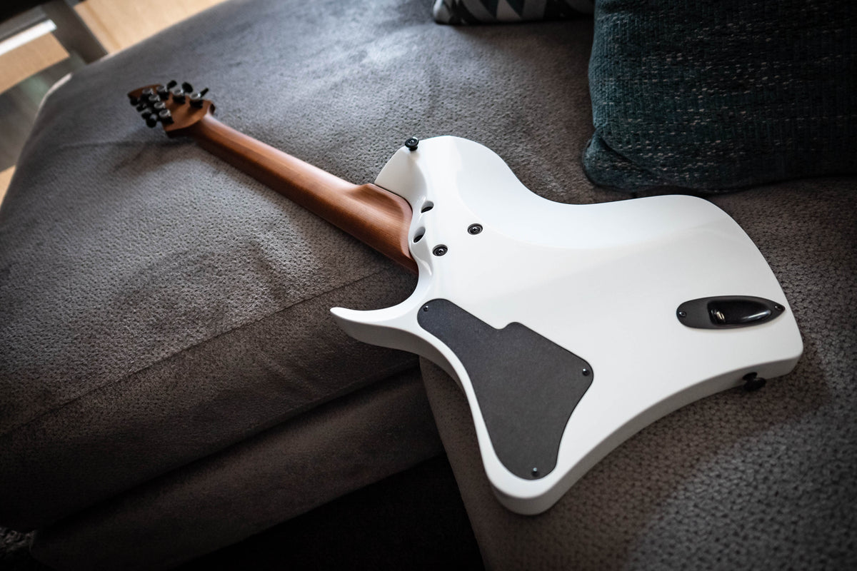 J Larada 7 // Arctic White [Roasted Maple Neck + FB]